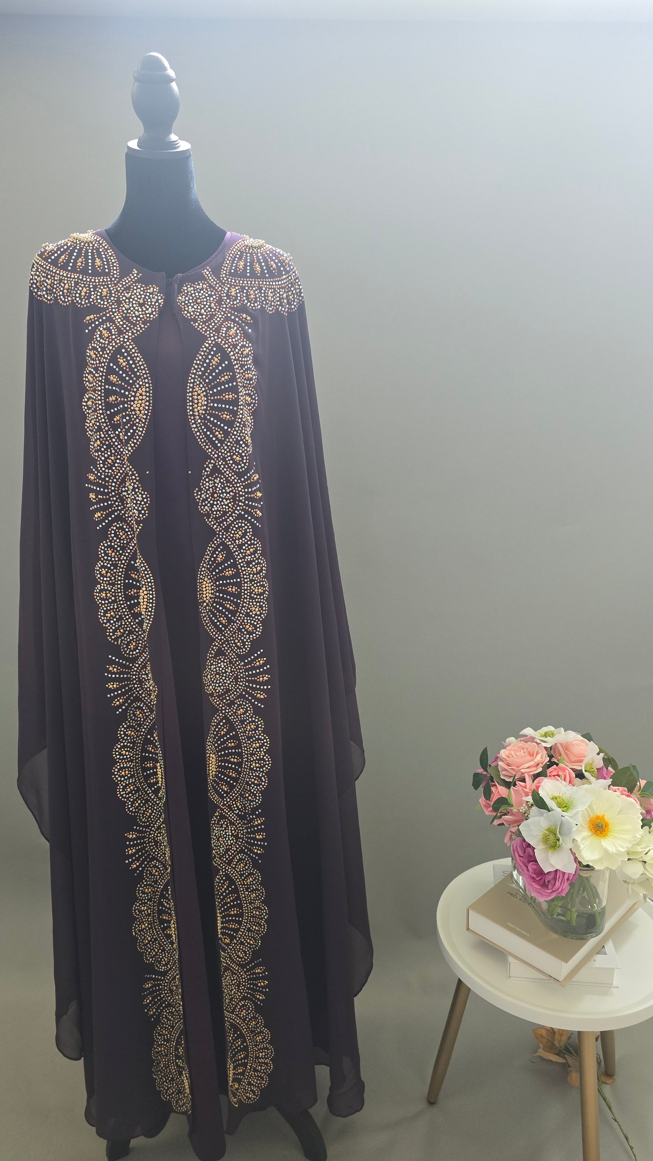 Luxury 2-Piece Butterfly Moroccan Caftan with Inner Dress – Elegant Gold Embellishments